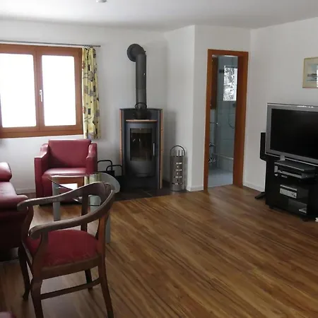 Waldluft- Pur By Interhome メーレル